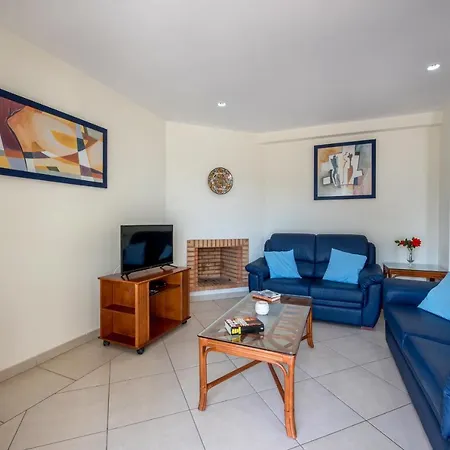 Flor Da Falesia אלבופיירה