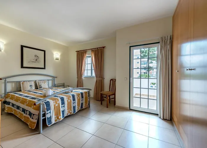 Flor Da Falesia فيلة